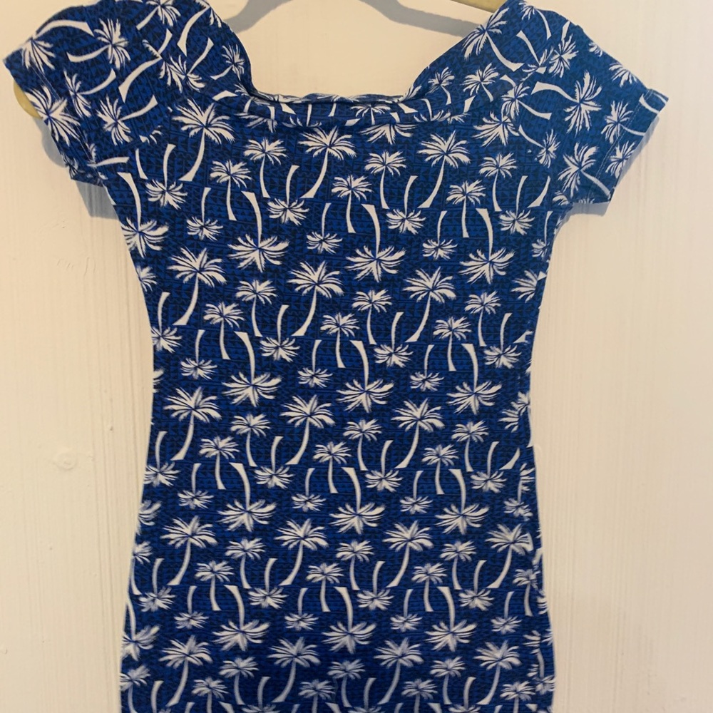 Stretchy mini dress
